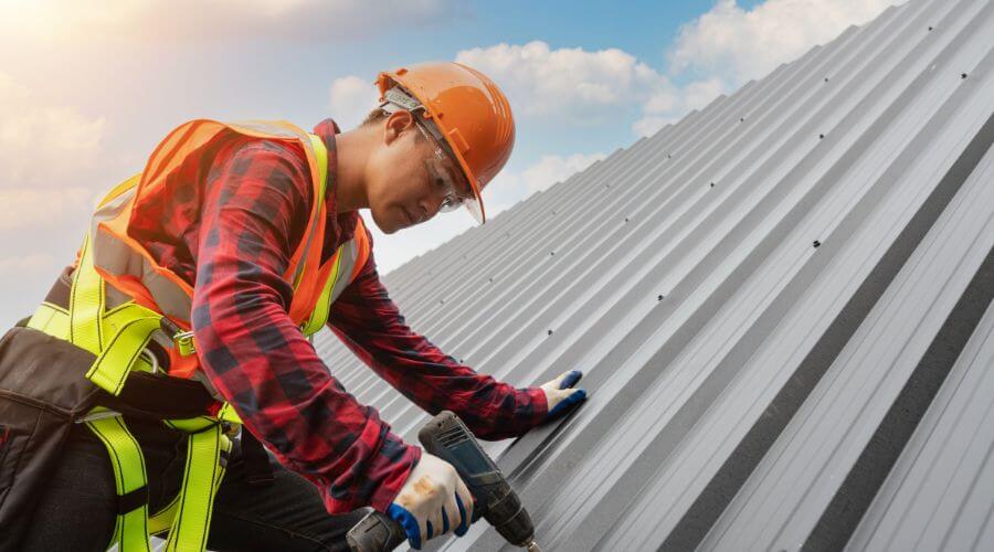 Professional Emergency Roof Repairs services in Benzonia, MI
